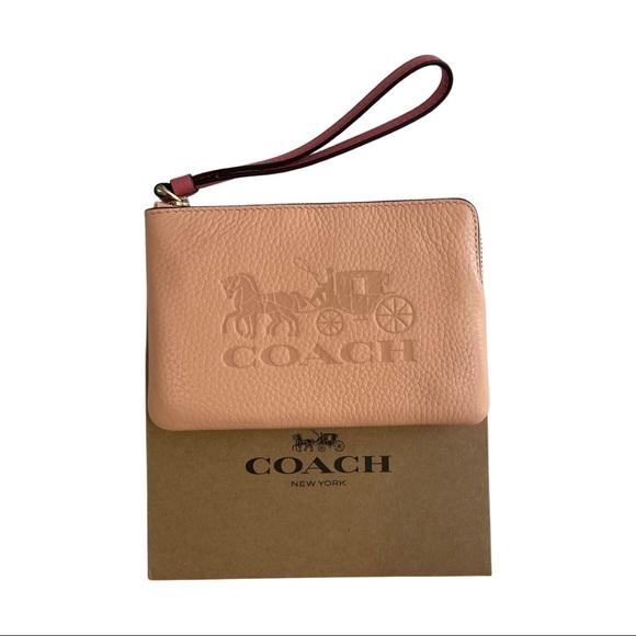 Coach Wristlet 💖